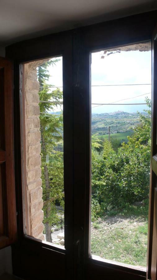 Apartamento Depandance Elvira Basilico San Valentino in Abruzzo Citeriore Exterior foto